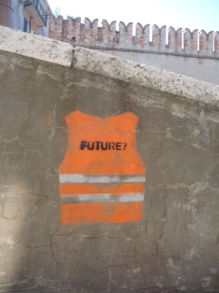 Street art, gilet orange, future, Venise